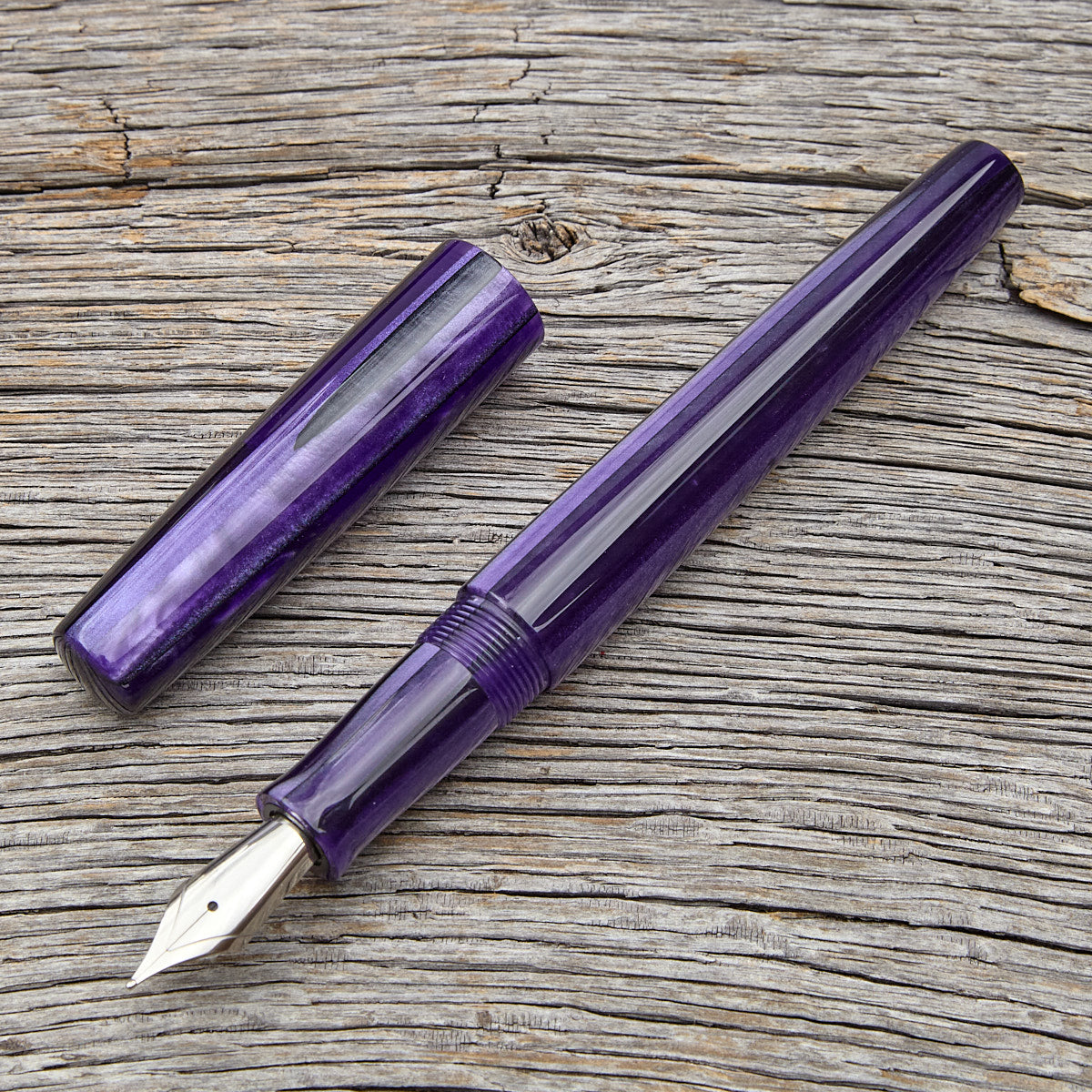 Blackberry Macaroon Fountain Pen