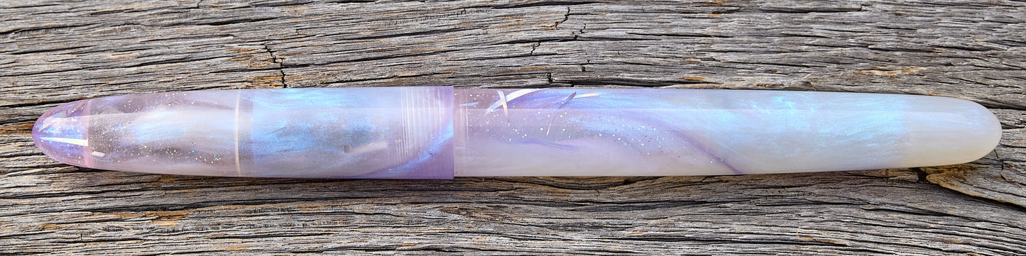 ! "Pegasus Party" Fountain Pen