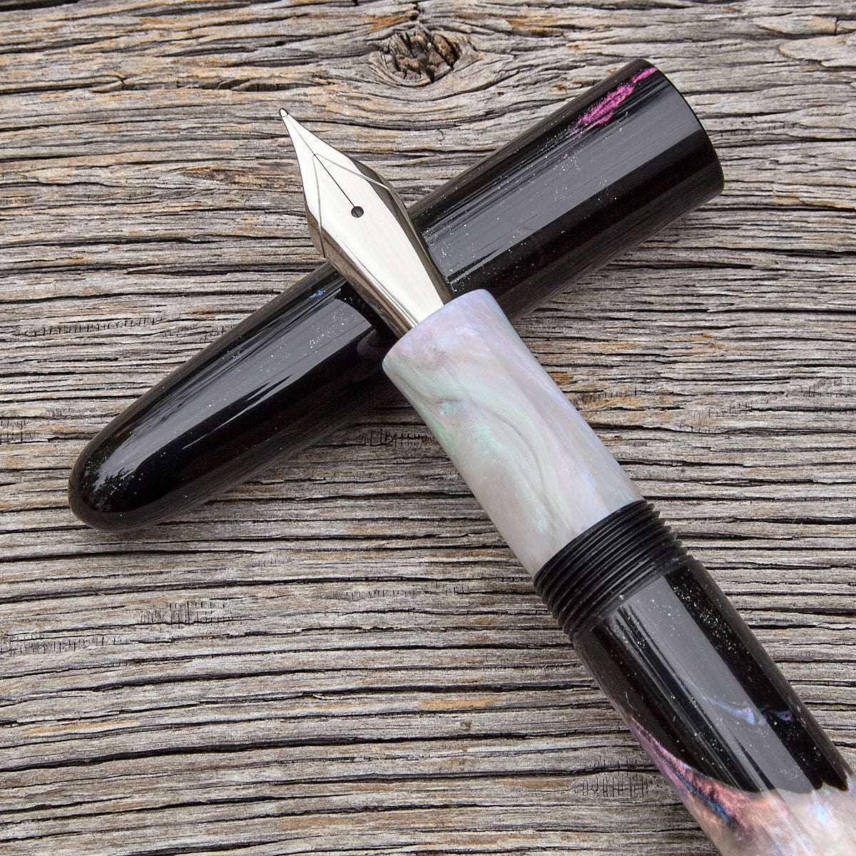 "Abracadabra" Fountain Pen 1/2