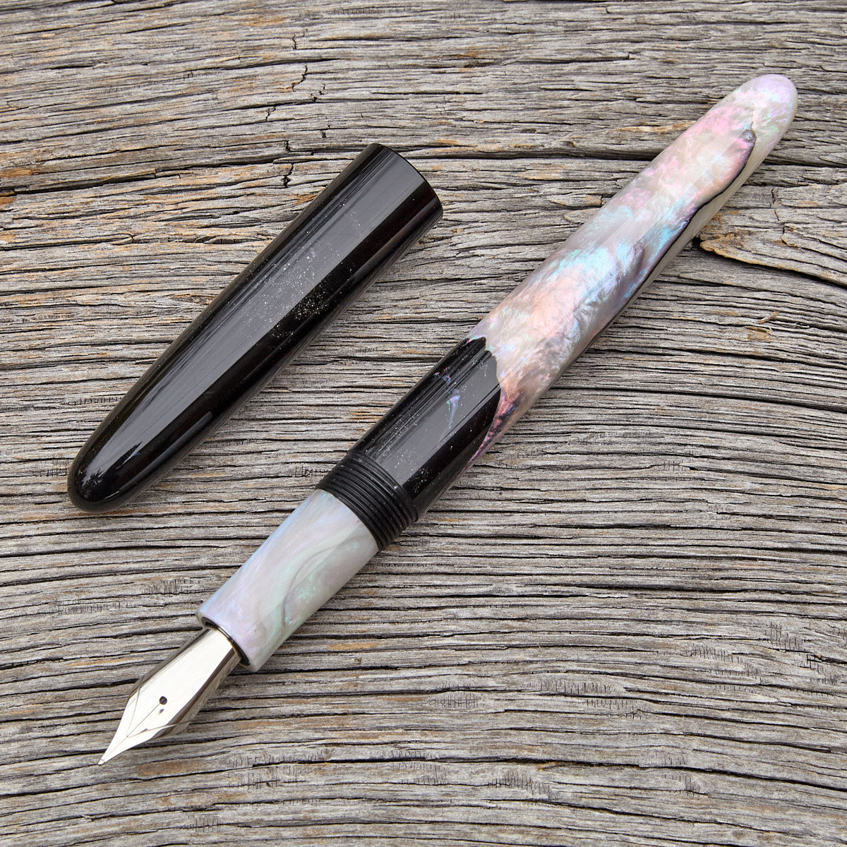 "Abracadabra" Fountain Pen 1/2