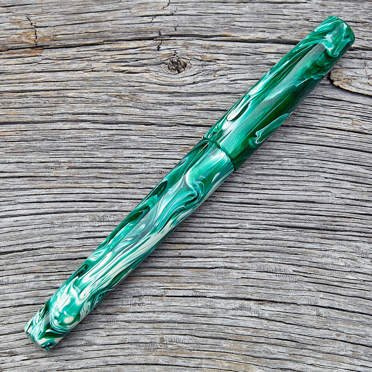 "Emerald Koi" Fountain Pen