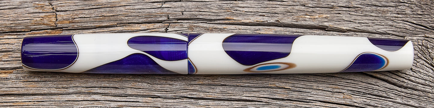 ! "Wave Machine" Fountain Pen