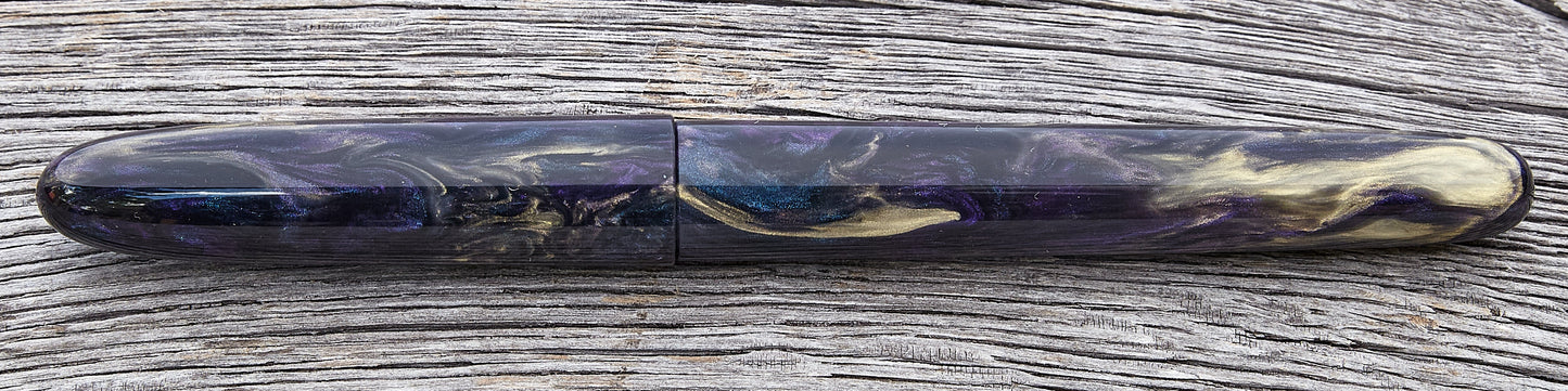 "Oyster Black Pearl" Fountain Pen