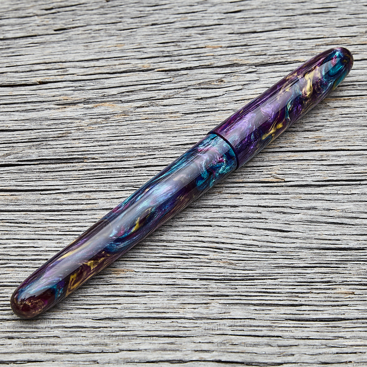 "Violet Storm" Fountain Pen