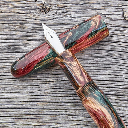 "Yule Tidings" Fountain Pen