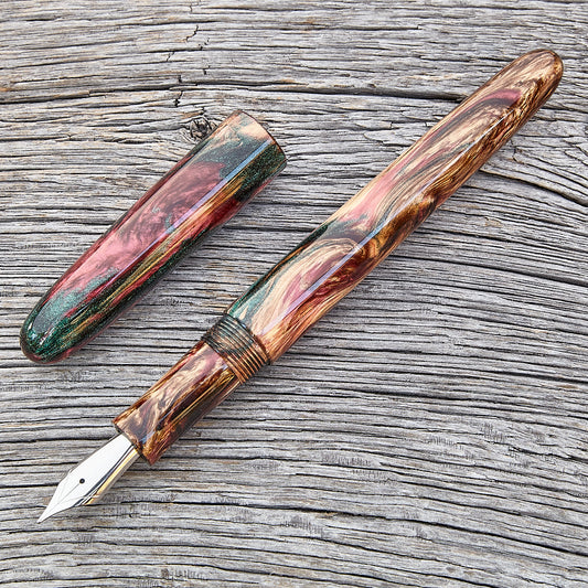 "Yule Tidings" Fountain Pen