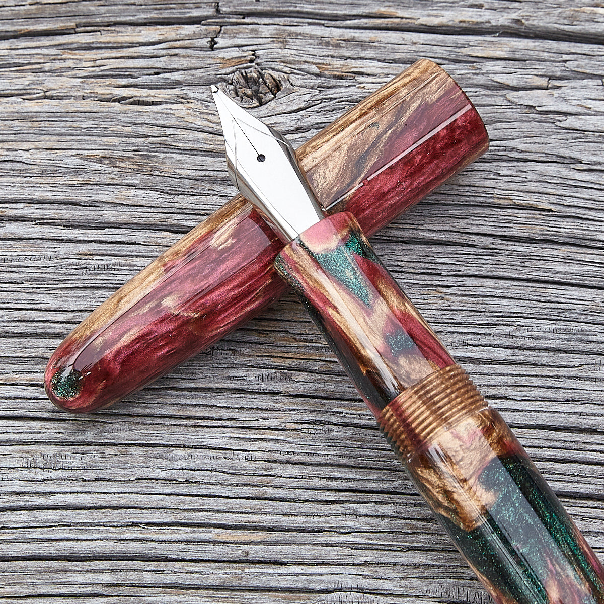 "Yule Tidings" Fountain Pen