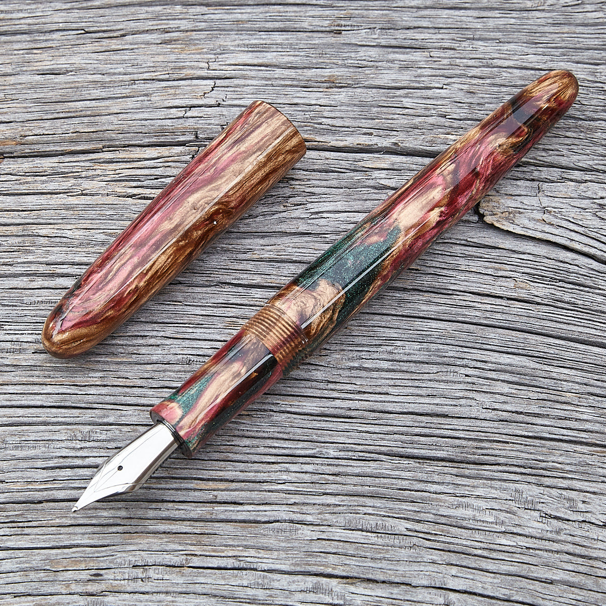 "Yule Tidings" Fountain Pen