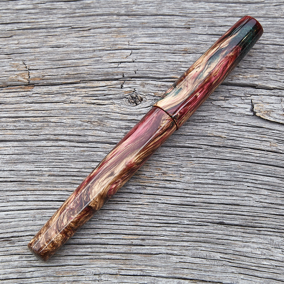 "Yule Tidings" Fountain Pen