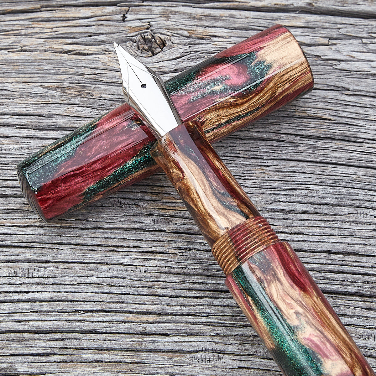 "Yule Tidings" Fountain Pen