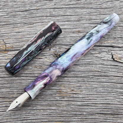 "Black Prismatic Pearl v2" Fountain Pen