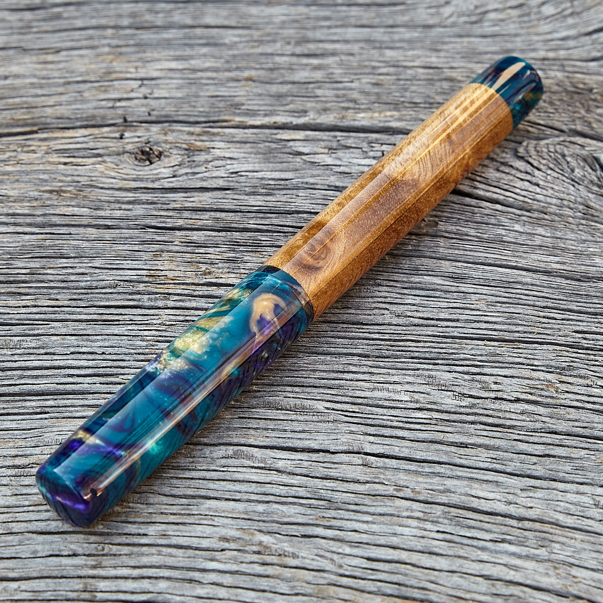 "Emoji Fish Wood" Fountain Pen