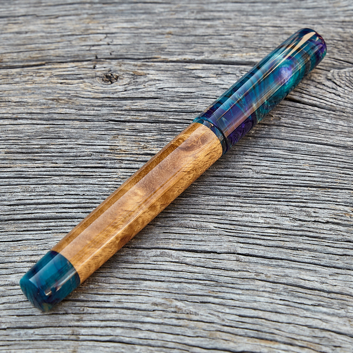 "Emoji Fish Wood" Fountain Pen