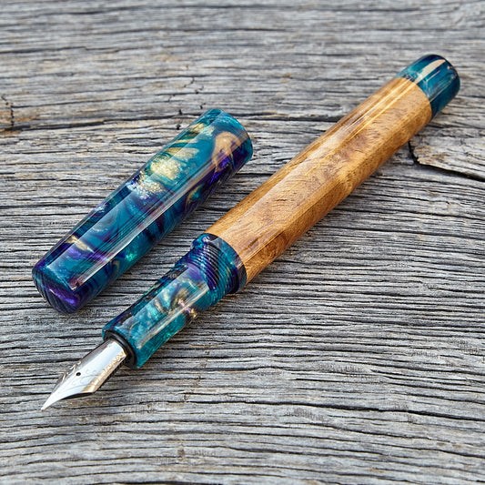 "Emoji Fish Wood" Fountain Pen