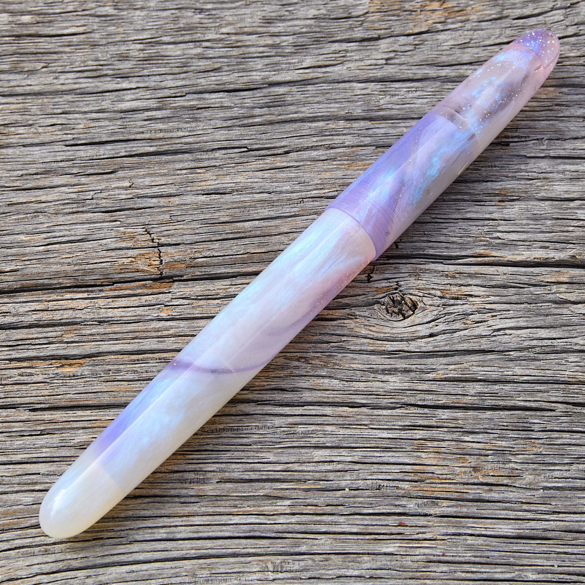 ! "Pegasus Party" Fountain Pen