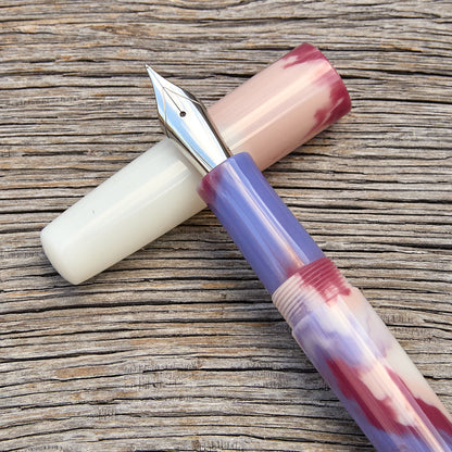 "Vinca" Fountain Pen