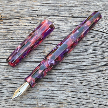 "Violet Rose" Fountain Pen