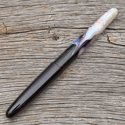 "Abracadabra" Fountain Pen 2/2