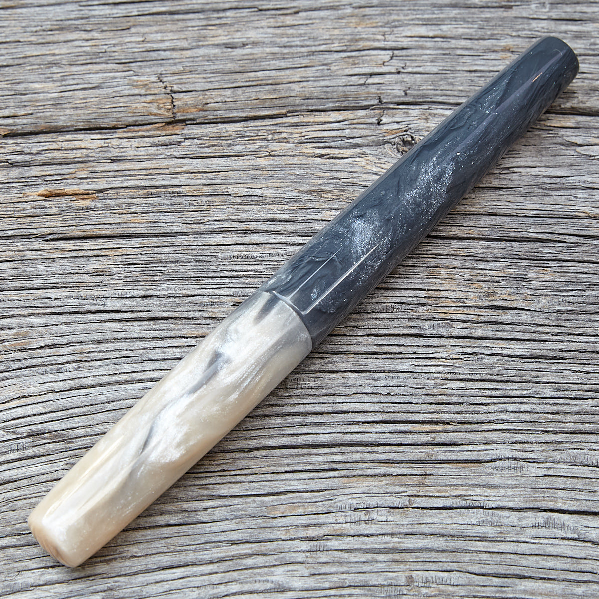 "Arctic Fox" Fountain Pen