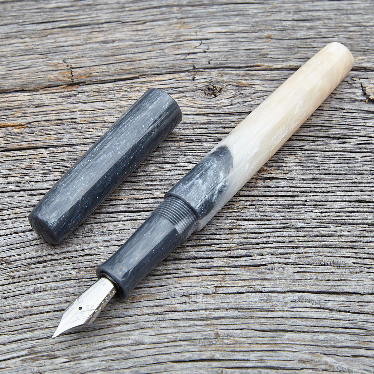 "Arctic Fox" Fountain Pen