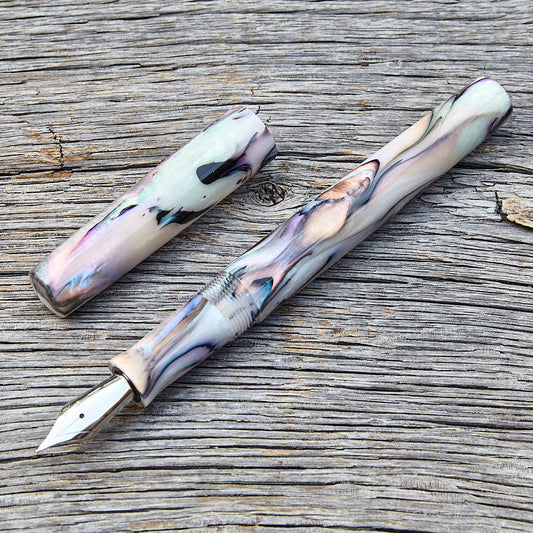 "Papillon Light" Fountain Pen