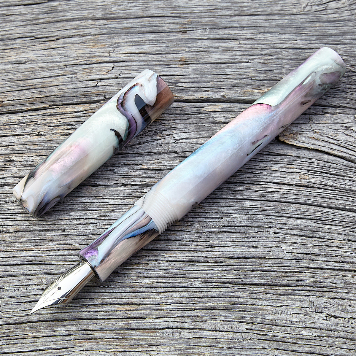 "Papillon Light" Fountain Pen