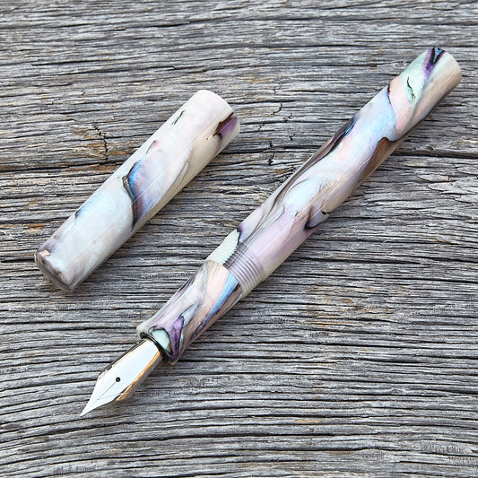 "Papillon Light" Fountain Pen