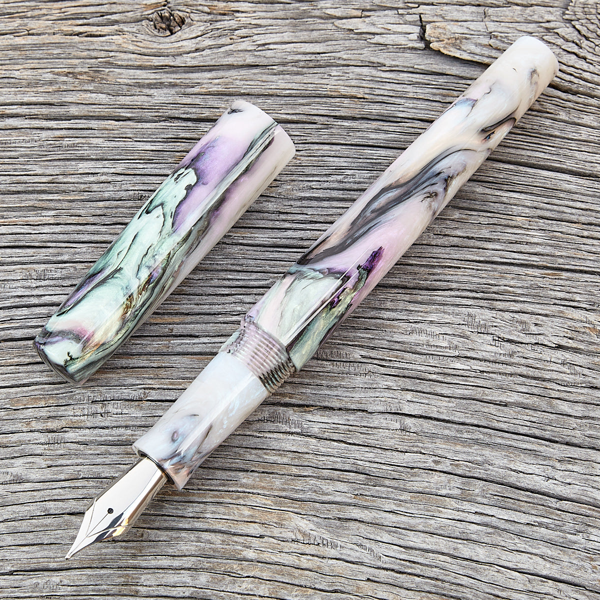 "Papillon Light" Fountain Pen