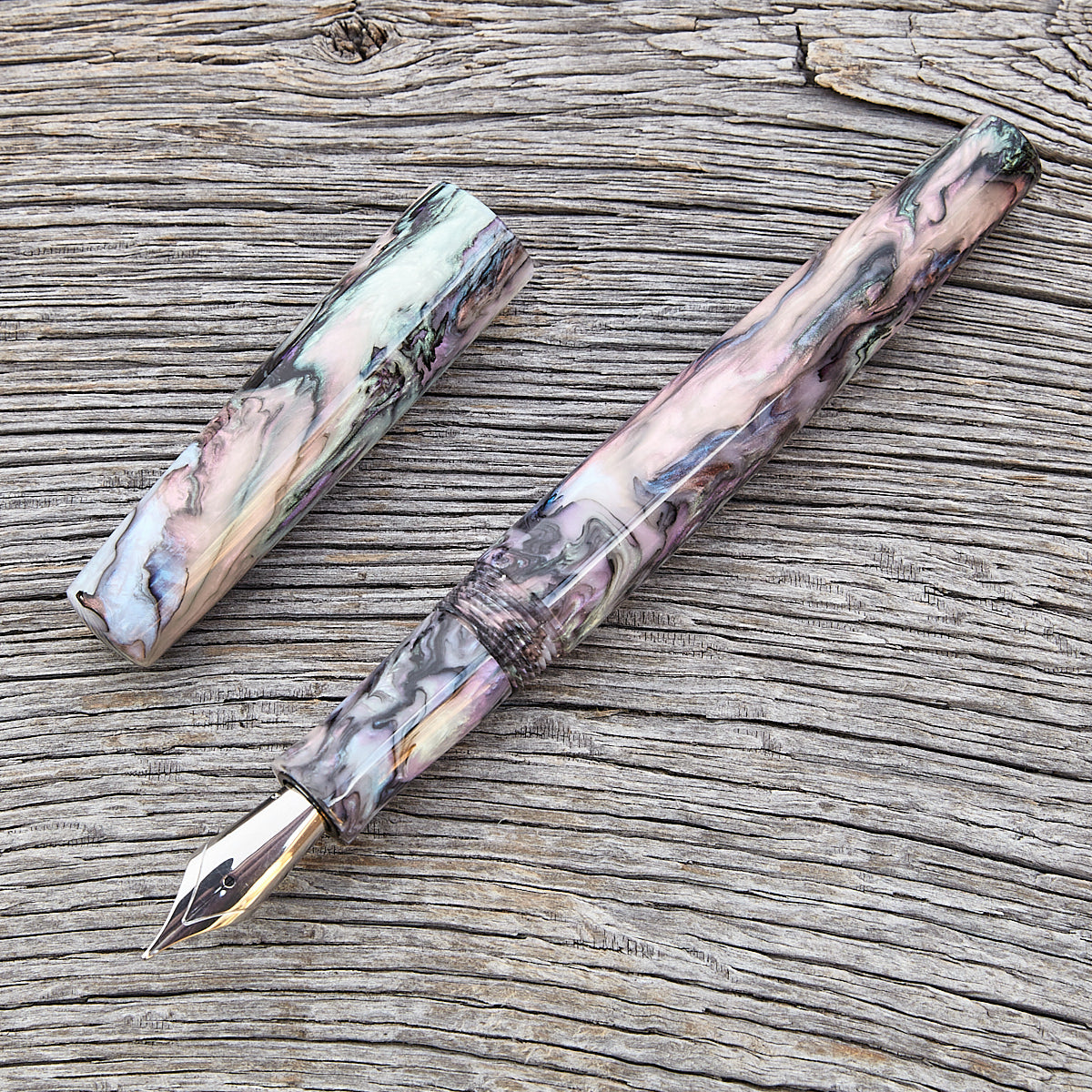 "Papillon Medium" Fountain Pen