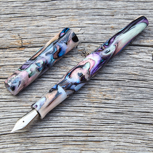 "Papillon Medium" Fountain Pen