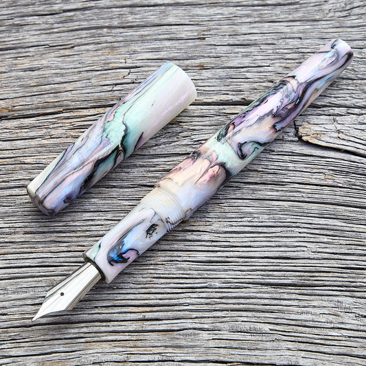 ! "Papillon Light" Fountain Pen - A